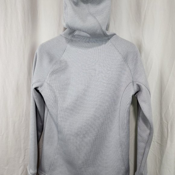 Under Armor light gray fleece lined Storm Swacket, size Medium - Picture 4 of 4